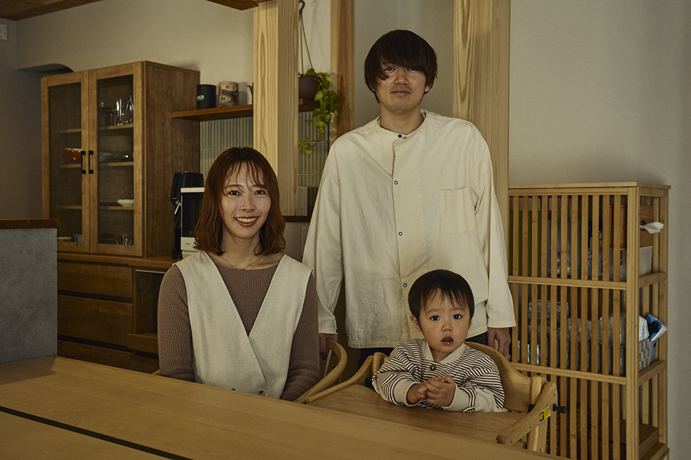 音も気にしなくていいので、子どもがいつも楽しそうに走り回っています。